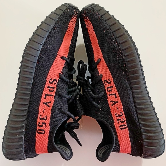 ❌SOLD🎁Yeezy Boost 350 v2 Red Stripe New - Picture 3 of 9